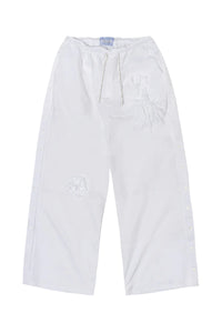 WHITE SHIRT - PANTS WITH FLOWERS
